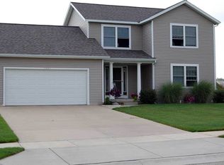 5849 Walnut Ridge Dr SW, Wyoming, MI 49418