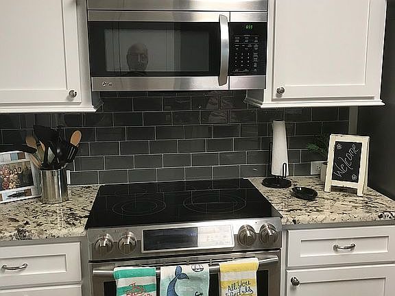 4th image of 23409 Galceran Dr