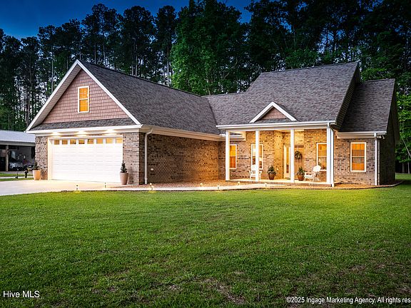 3rd image of 118 Hill Creek Road