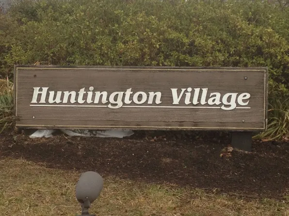 302 Harvest Dr, Charlottesville, VA 22903