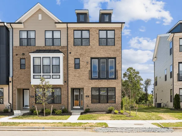 5121 Rosie Oliver St, Bowie, MD 20715