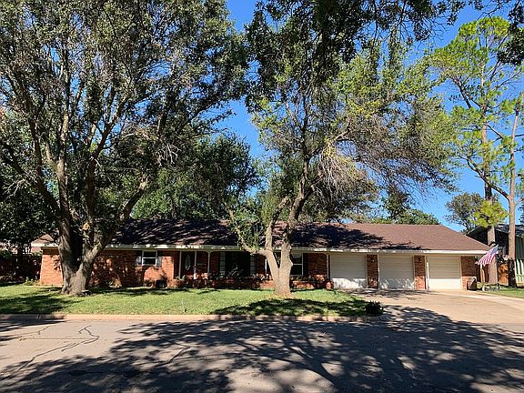 2nd image of 902 Tejas Dr