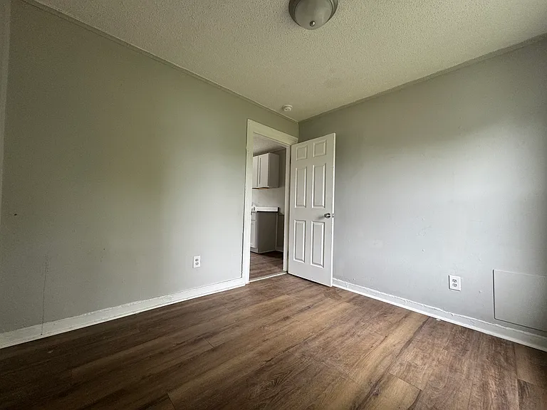 354 Blatchley Ave #B2 — Photo 9