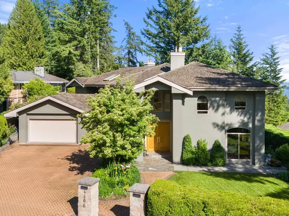 4406 Woodpark Rd, West Vancouver, BC V7S 2W4