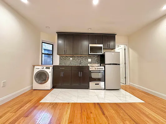 Rented by Doorway NYC, LLC | media 6