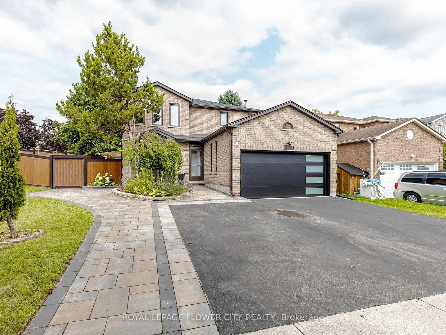 7 bed, $3,500 — Photo 1