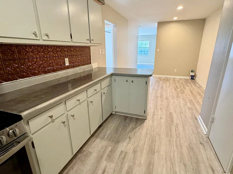 5407 N Suwanee Ave #B — Photo 15