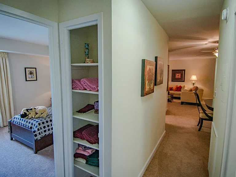 Oakton Park Apartments — Photo 56
