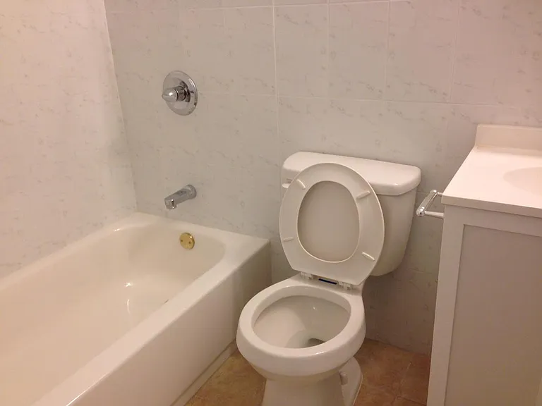 1247 S 7th St #23 — Photo 2