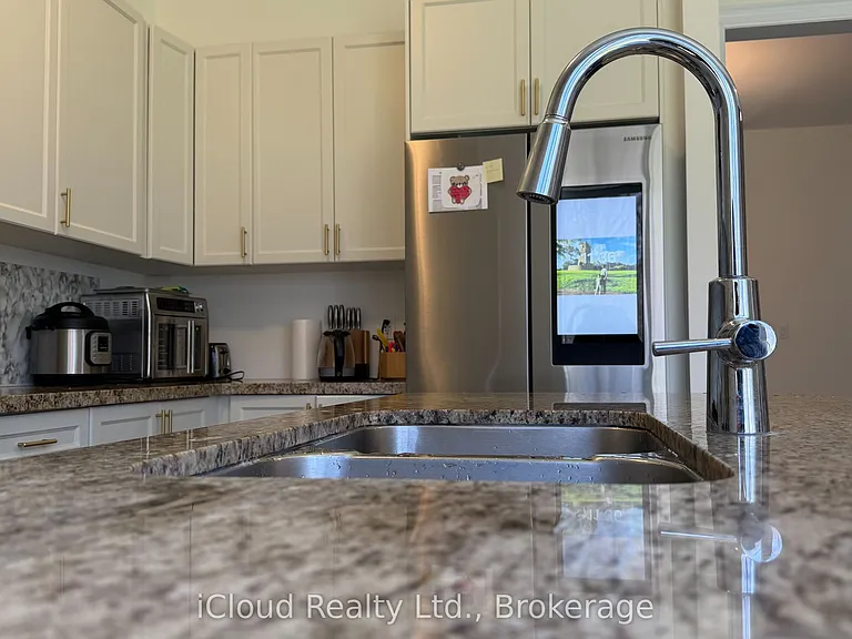 144 Petch Ave — Photo 11