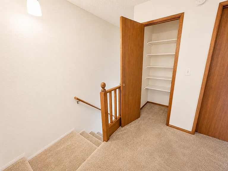 Pl T Washington Street 6-Plex (Glc-001-W) — Photo 12