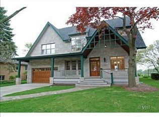 945 Burton Ter, Glenview, IL