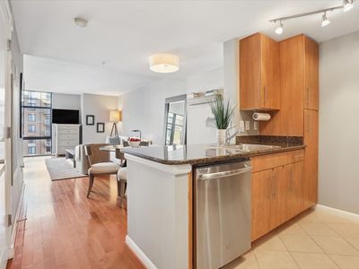 1021 N Garfield St APT 806, Arlington, VA, 22201