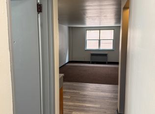 215 E 9th Ave #2, Homestead, PA 15120