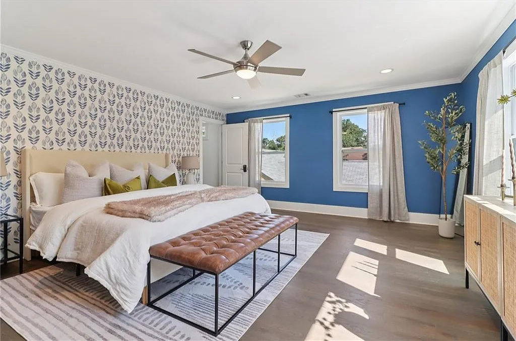 6 bed, 4.5 bath, 3006 sqft, $6,700 — Photo 3