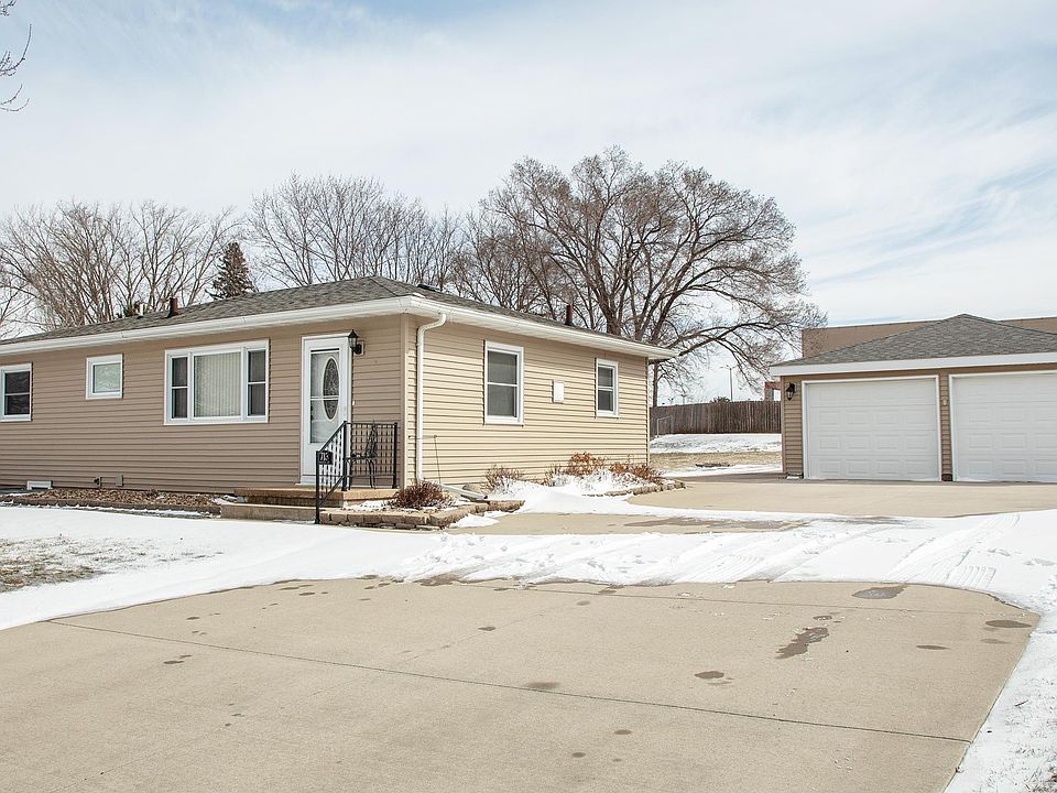 1st image of 743 Progress Ave