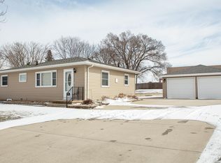 743 Progress Ave, Waterloo, IA 50701