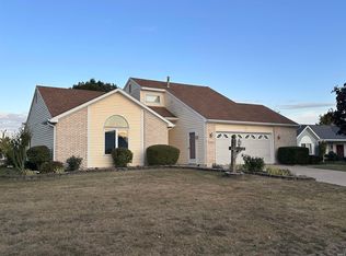 1330 Foxglove Ln, Fort Wayne, IN 46808
