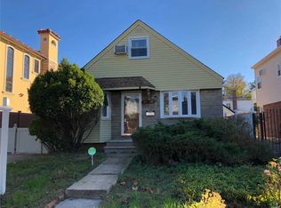 14560 5th Ave, Flushing, NY 11357