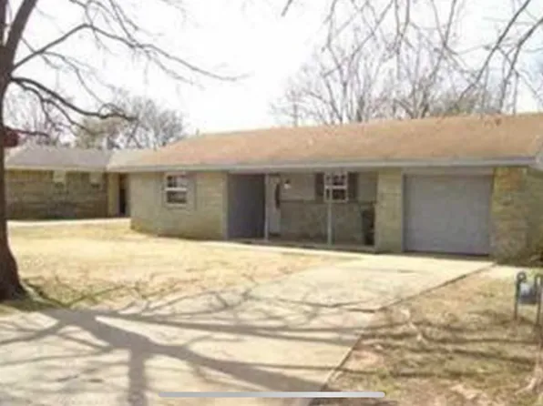 220 S Osage Ave, Shawnee, OK 74801