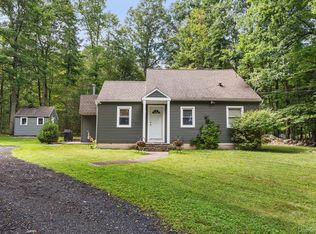 30 Forest Glen Road, Pine Bush, NY 12566