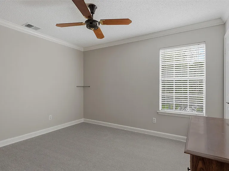 11604 Buttonwood Dr — Photo 16