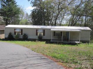 3659 Beachwood Ct, Hudson, NC 28638