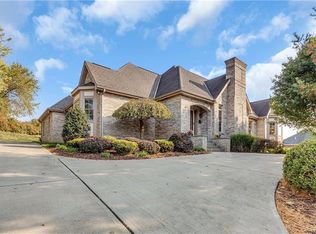 320 Turkeyfoot Rd, Venetia, PA 15367