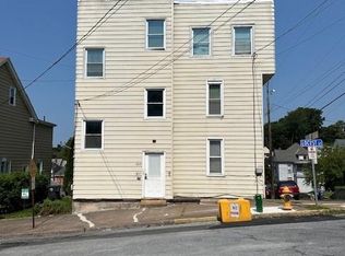 363 Locust St, Steelton, PA 17113
