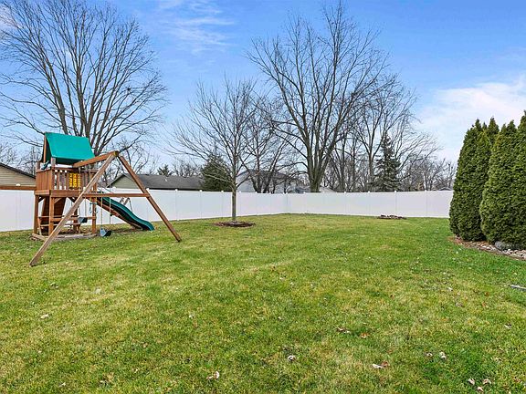 3rd image of 3504 Worchester Pl