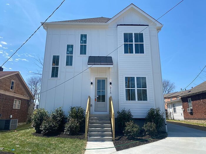 1st image of 511 19th Ave N
