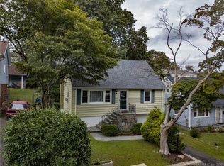 100 Marcel St, Bridgeport, CT 06606