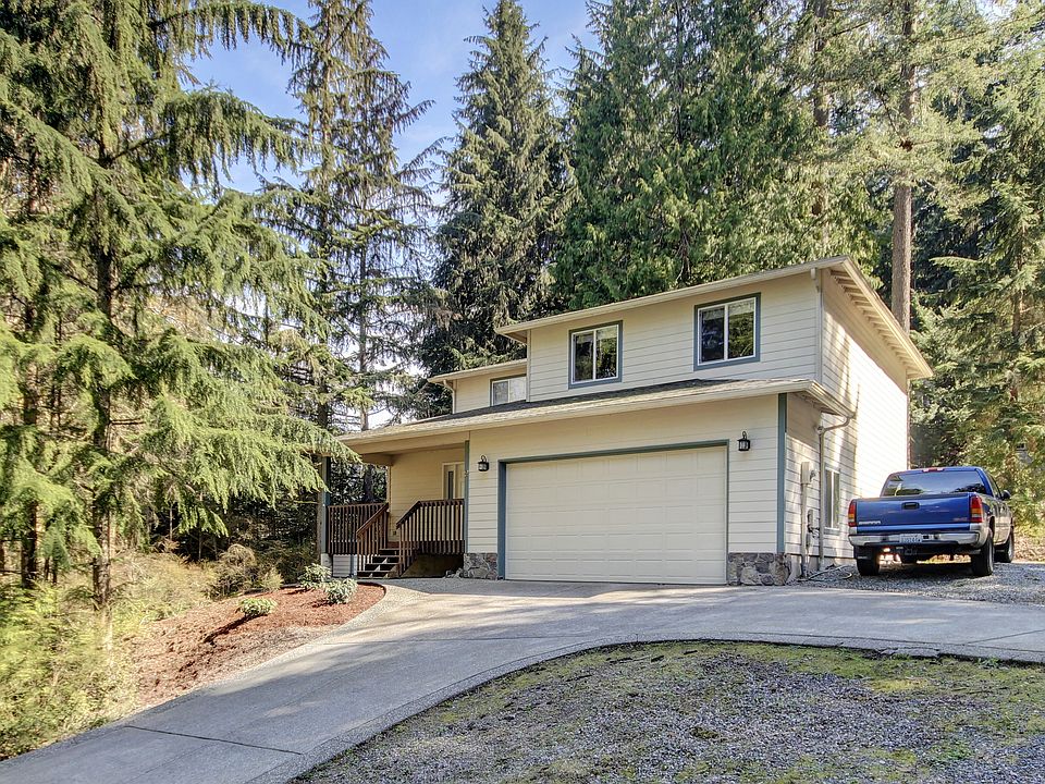Sale includes adjacent lot!