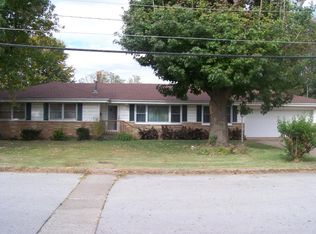 528 Seneker Ave, Mount Vernon, MO 65712