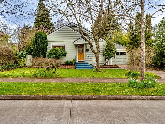 3rd image of 1924 Friendly St