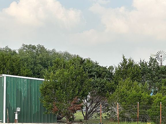 3rd image of 1040 County Road 323a