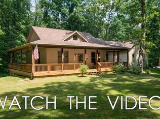 18362 Walnut Ln, Gregory, MI 48137