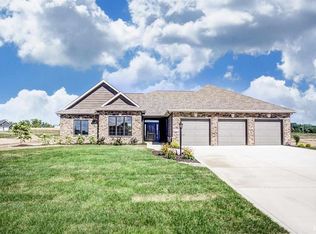 2661 NE Maraquita Ct, Fort Wayne, IN 46845