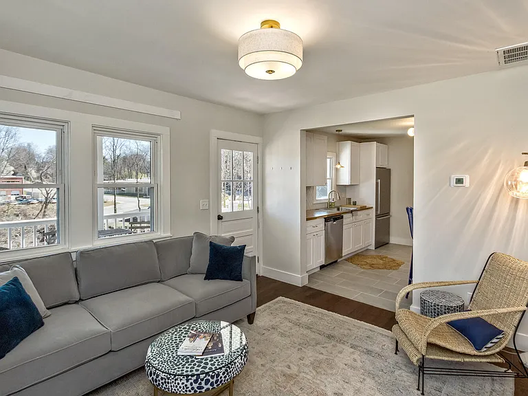 10 Laban Ln — Photo 4