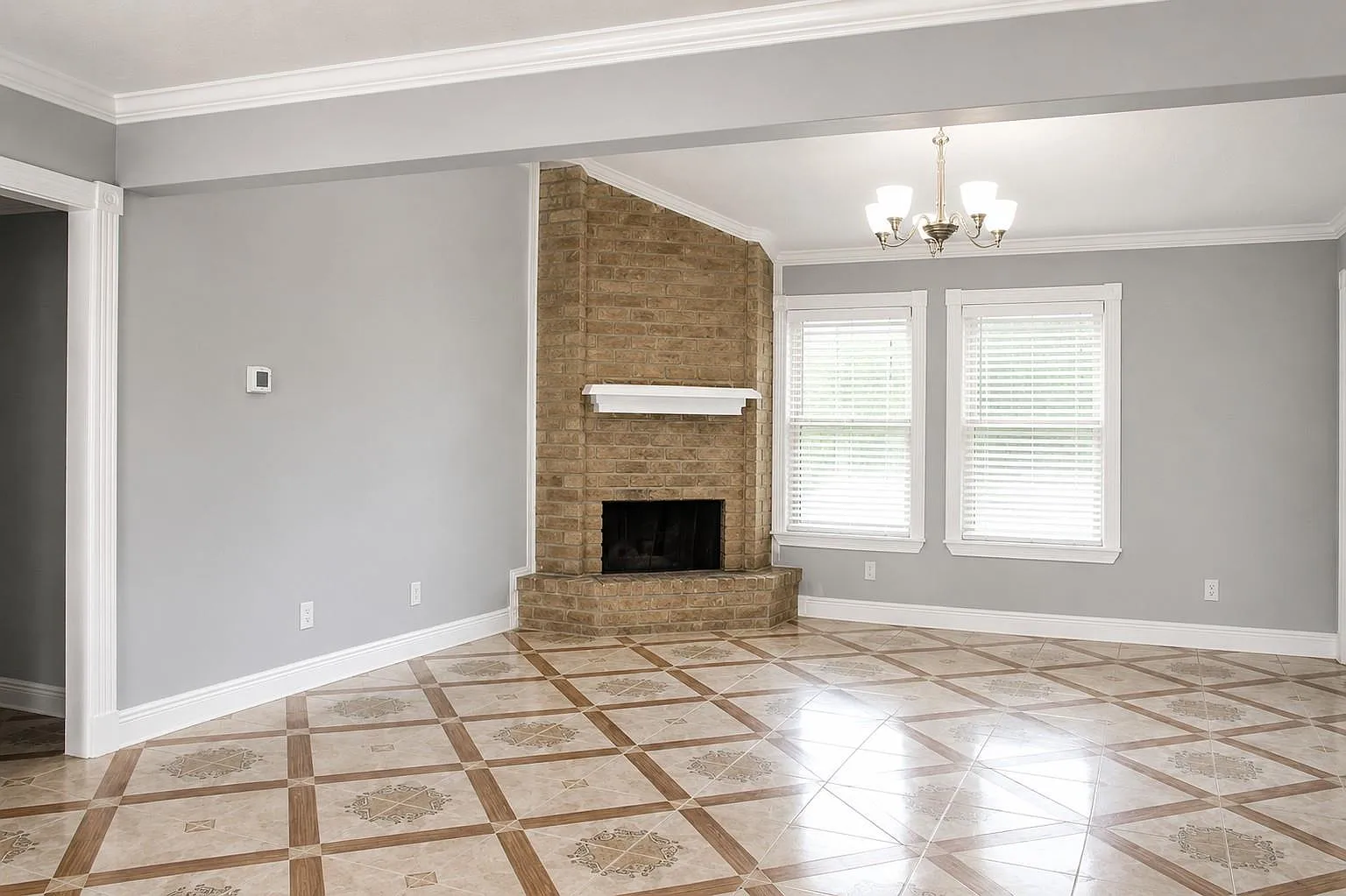 3 bed, 2.0 bath, 1497 sqft, $2,100 — Photo 3