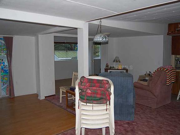 4th image of 31834 Lakeview Dr