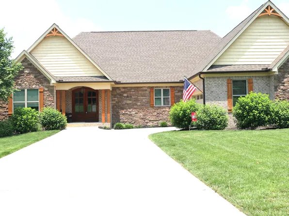 225 Magnolia Pl, Ringgold, GA 30736