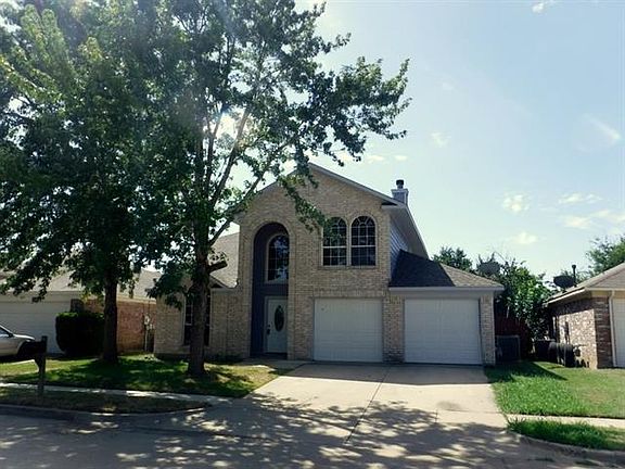 2nd image of 925 Paddington Dr E