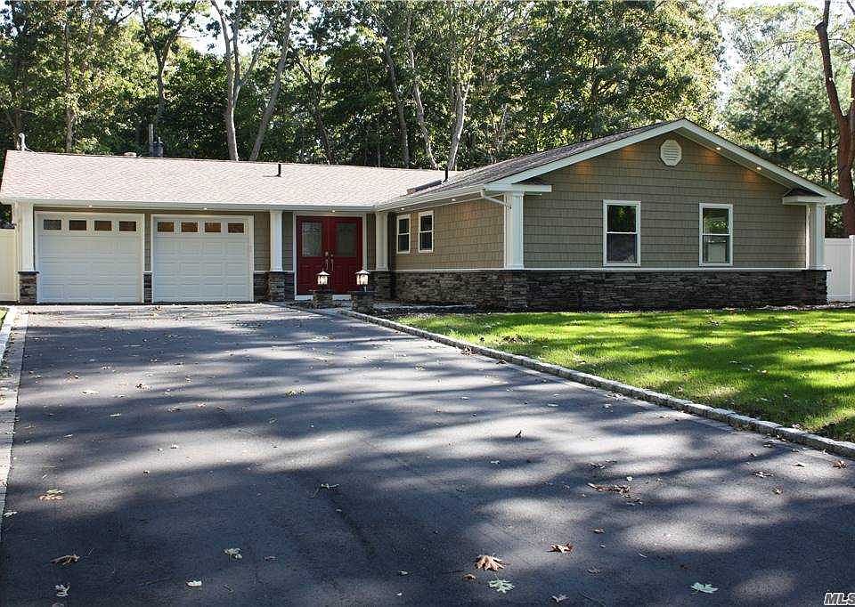 1st image of 9 Saywood Ln