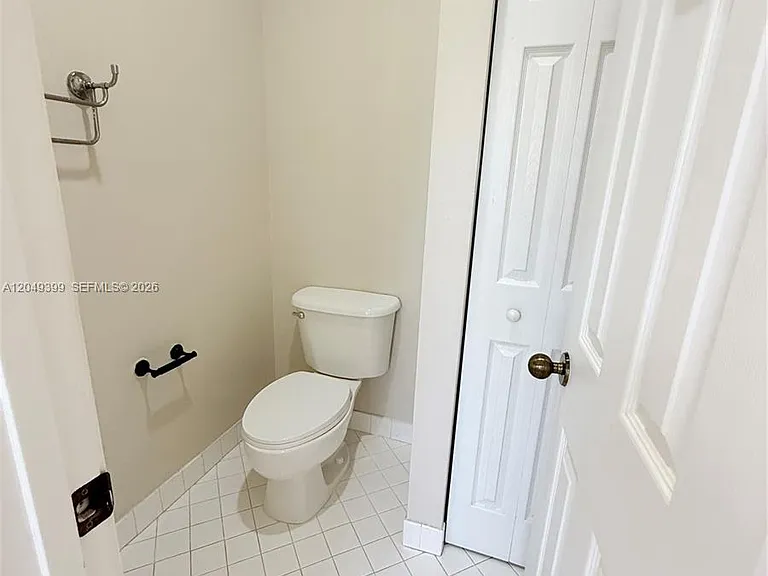 899 Phoenix Way — Photo 24