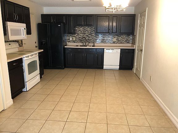 2nd image of 16542 Alwick Ln