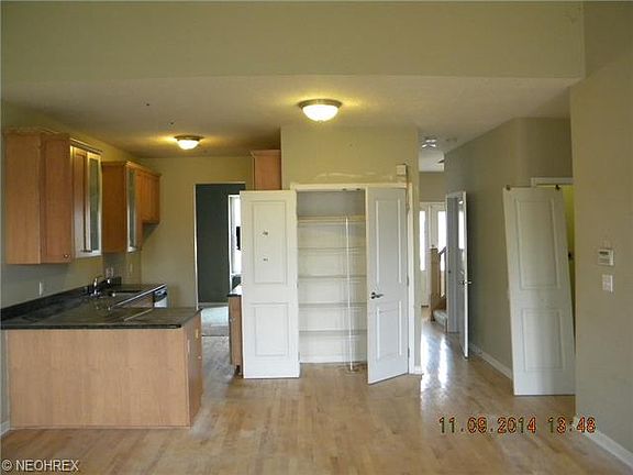 4th image of 2658 E 111th St #34