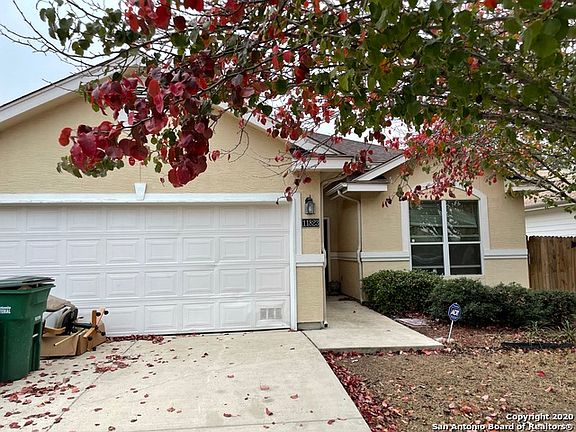 3rd image of 11823 Garden Gate