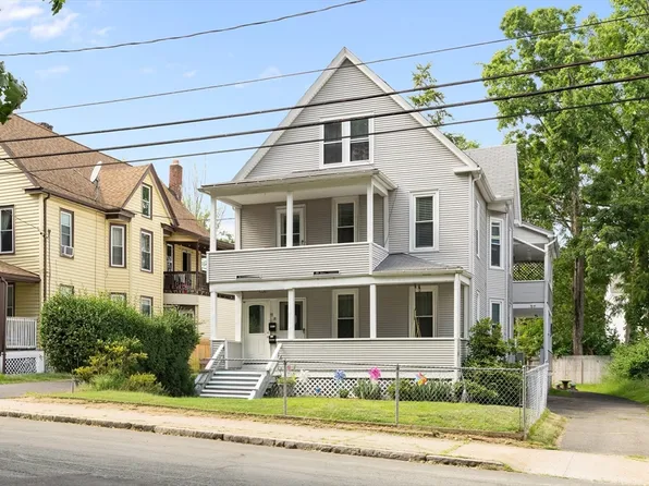 89-91 Hitchcock St, Holyoke, MA 01040