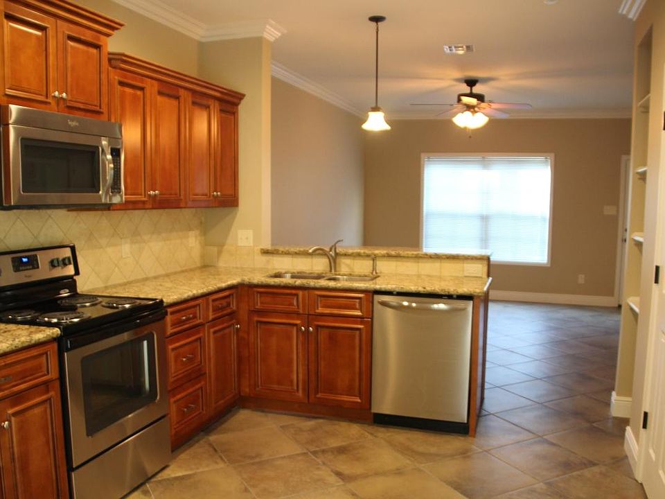 2nd image of 1017 Chambley Way
